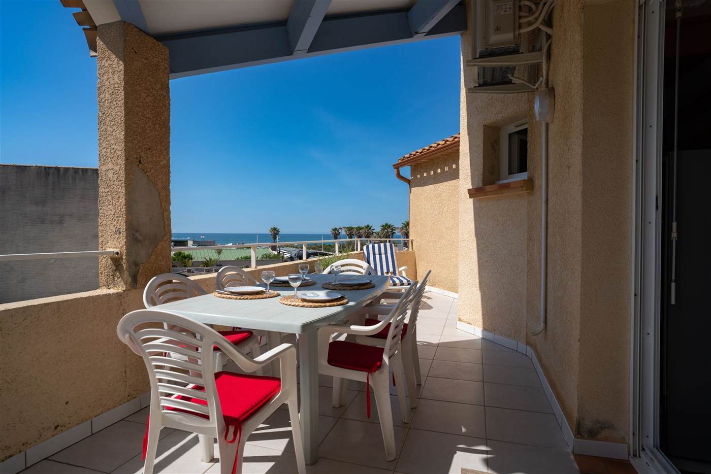 Terrasse avec vue sur la mer